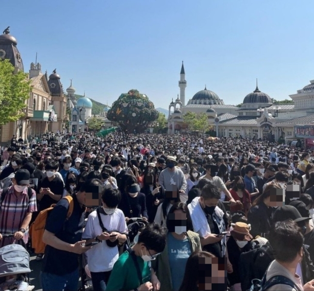 [서울=뉴시스]온라인 커뮤니티 캡처 *재판매 및 DB 금지