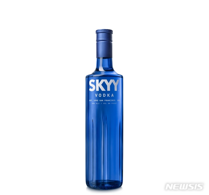 트랜스베버리지, 프리미엄 보드카 '스카이' 리뉴얼 출시&nbsp; 