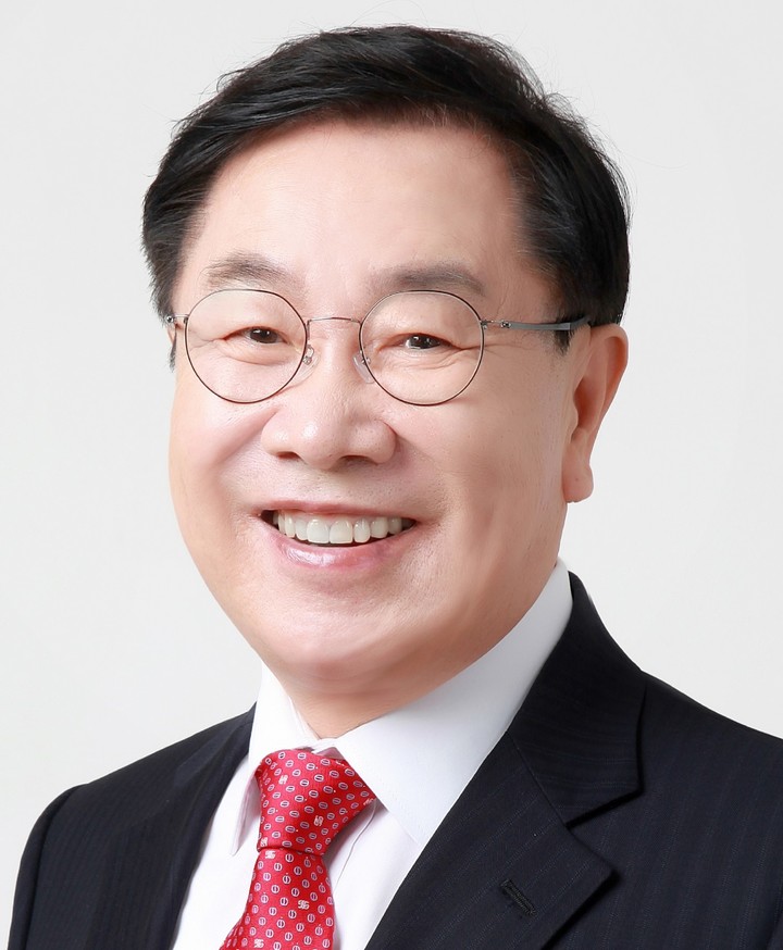 이강후 원주시장 예비후보 사퇴…구자열-원강수 맞대결