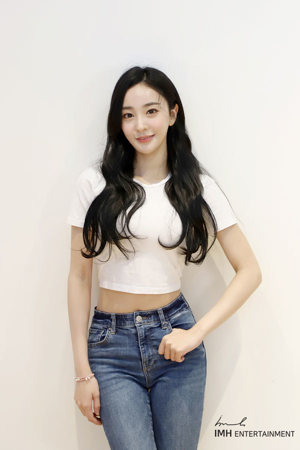 [서울=뉴시스] 소나무 출신 나현. 2022.05.10. (사진 = IMH엔터테인먼트 제공) photo@newsis.com *재판매 및 DB 금지