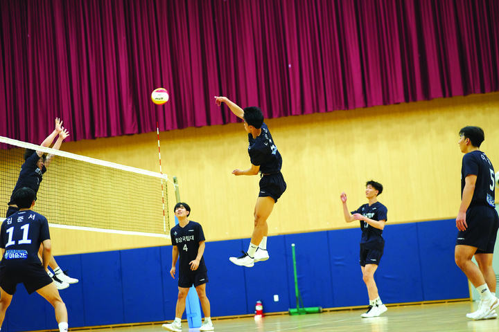 [진주=뉴시스] 경상국립대 배구팀 *재판매 및 DB 금지