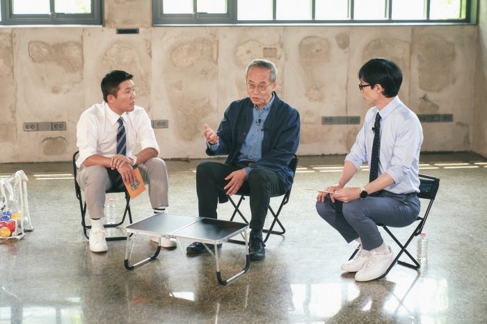 [서울=뉴시스] '유 퀴즈 온 더 블럭' 최재천 교수. 2022.05.11.(사진=tvN '유 퀴즈 온 더 블럭' 제공) photo@newsis.com*재판매 및 DB 금지 *재판매 및 DB 금지