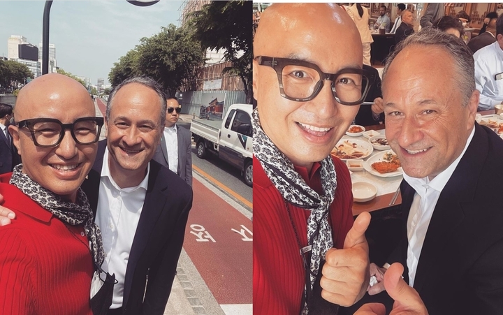 [서울=뉴시스]홍석천, 더글러스 엠호프. 2022.05.12. (사진=홍석천 인스타그램 캡처) photo@newsis.com*재판매 및 DB 금지 *재판매 및 DB 금지