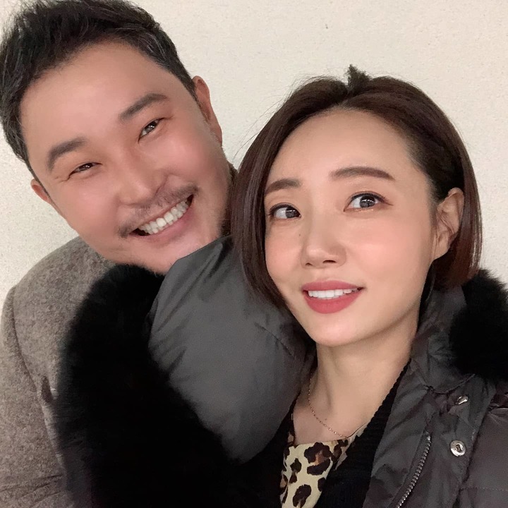 [서울=뉴시스]조지환·박혜민 부부. 2022.05.13.(사진=인스타그램 캡처) photo@newsis.com*재판매 및 DB 금지 *재판매 및 DB 금지