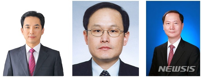 [서울=뉴시스] 윤석열 정부는 13일 국가 보훈처장에 박민식 전 의원, 인사혁신처장에 김승호 전 인사혁신처 소청심사위원장, 법제처장에 이완규 변호사를 임명했다. 사진은 왼쪽부터 박민식, 김승호, 이완규. (사진=대통령 대변인실 제공) 2022.05.13.