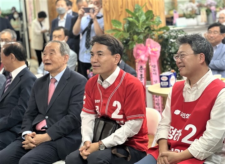 헌정회, 김진태·박정하 후보 지지선언 "강원 적임자"