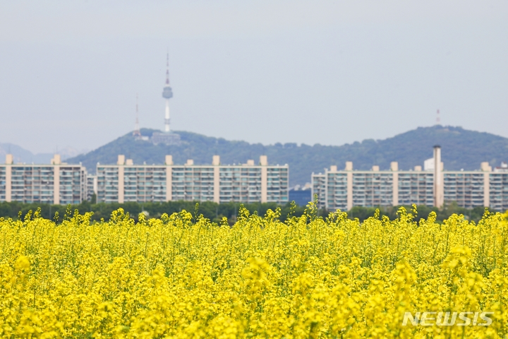 서울 낮 최고 27도…수도권·충남 밤사이 미세먼지 '나쁨'