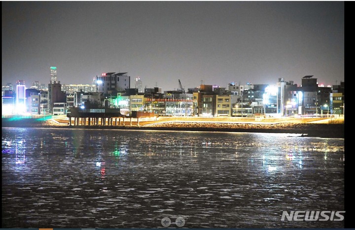 "밤에 오세요" 빛으로 행복한 시흥시 오이도 해안