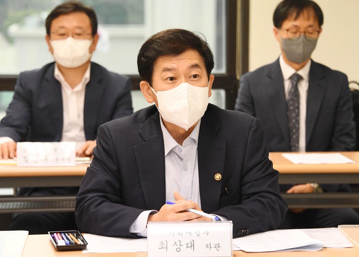 [서울=뉴시스] 최상대 기획재정부 2차관. (사진=기획재정부 제공) 2022.05.18. photo@newsis.com *재판매 및 DB 금지