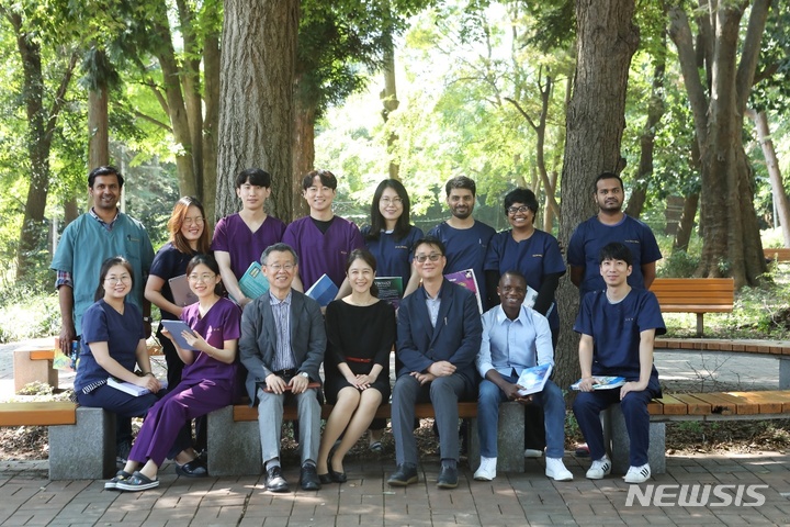 [전주=뉴시스]윤난슬 기자 = 전북대학교는 이존화 교수(수의학과) 연구팀.(사진=전북대 제공) 