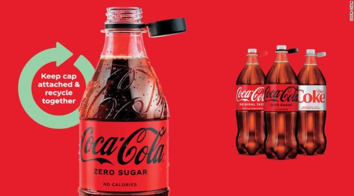 [서울=뉴시스]코카콜라, 영국에 비분리형 병뚜껑 출시. (사진 = CNN 홈페이지 캡처) 2022.05.20.photo@newsis.com *재판매 및 DB 금지
