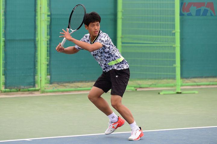 [서울=뉴시스] 국제테니스연맹(ITF)이 운영하는 14세부 유럽 투어링팀에 선발된 조세혁. (사진 = 대한테니스협회 제공) *재판매 및 DB 금지
