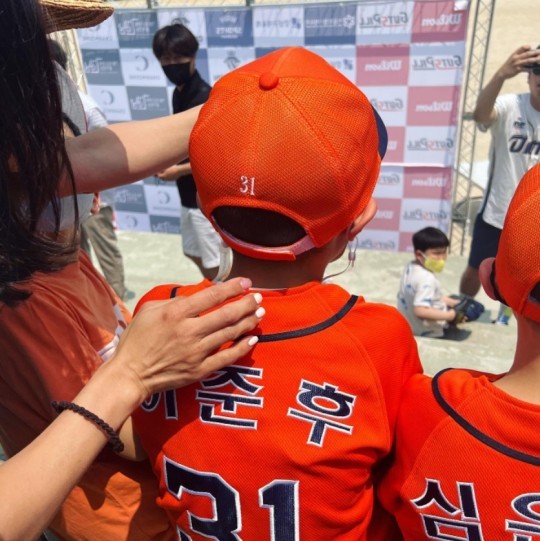 [서울=뉴시스] 이병헌 아들 준후의 모습 2021.05.23 (=인스타그램 캡처) photo@newsis.com&nbsp; *재판매 및 DB 금지