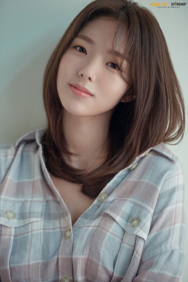 [서울=뉴시스]배우 채수빈. 2022.05.25. (사진 = 킹콩 by 스타쉽 제공) photo@newsis.com *재판매 및 DB 금지 *재판매 및 DB 금지