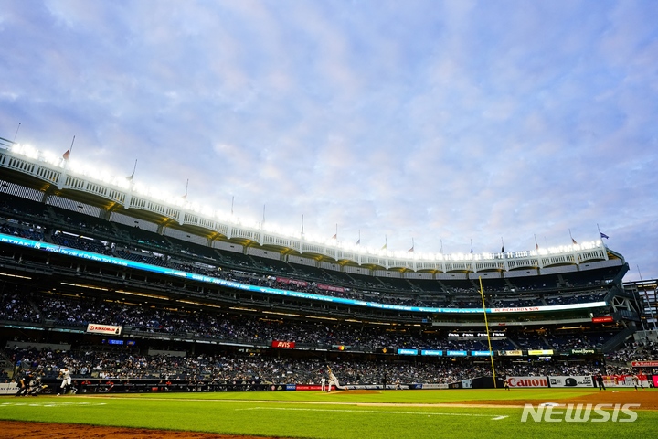 [뉴욕=AP/뉴시스] 메이저리그(MLB) 뉴욕 양키스의 홈구장 양키스타디움. 2022.05.24