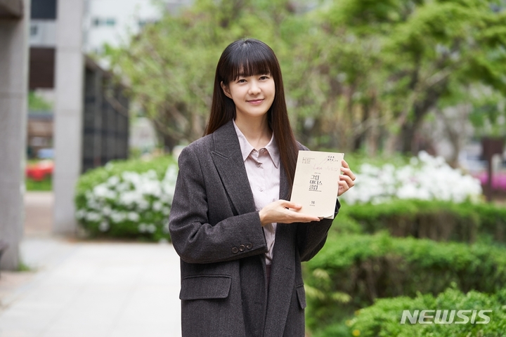 [서울=뉴시스] ‘그린마더스클럽’ 이요원 . 2022.05.26. (사진 = JTBC 제공 ) photo@newsis.com*재판매 및 DB 금지