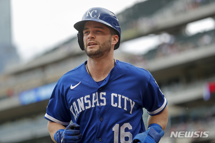[미니애폴리스=AP/뉴시스] 메이저리그(MLB) 캔자스시티 로열스의 앤드류 베닌텐디. 2022.05.28