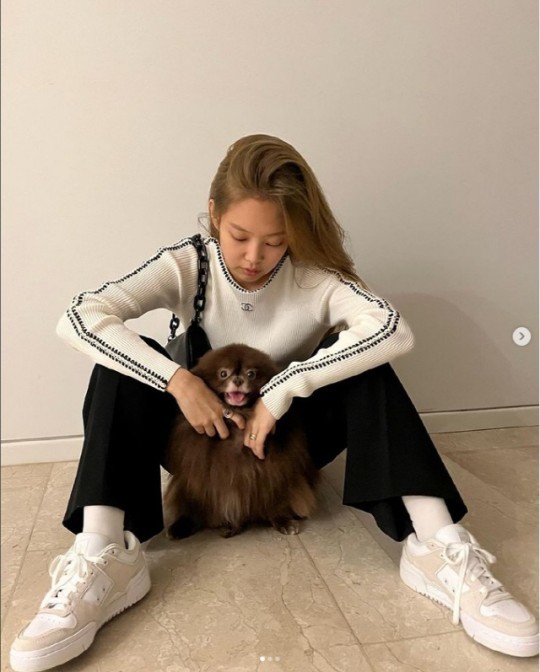 [서울=뉴시스] 제니 2022.05.30. (사진 =인스타그램) photo@newsis.com&nbsp; *재판매 및 DB 금지