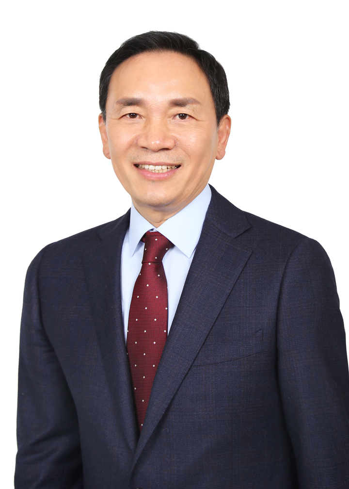 [서울=뉴시스] 제8회 전국동시지방선거에서 서울시 강남구청장에 당선된 조성명 후보자. (사진=중앙선거관리위원회) 2022.06.01. photo@newsis.com *재판매 및 DB 금지