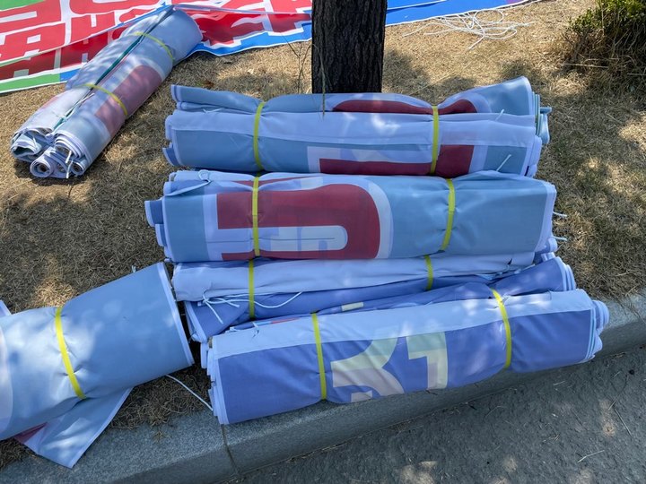 5월31일 충남 아산시 배방읍 일원에서 선관위로부터 표지를 교부받지 않은 불법 현수막. (사진=독자제공) *재판매 및 DB 금지