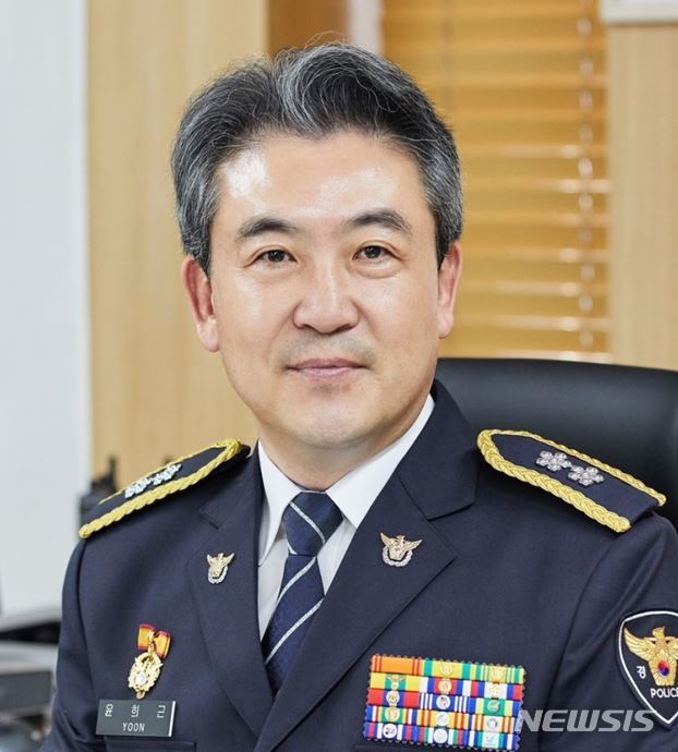 [서울=뉴시스] 전재훈 기자 = 4일 경찰청에 따르면 국가경찰위원회(경찰위)는 차기 경찰청장 임명 제청안을 심의하기 위한 심의위원회를 오는 5일 소집한다. 사진은 사진은 윤희근 경찰청 차장. (사진=경찰청 제공). 2022.07.04. *재판매 및 DB 금지