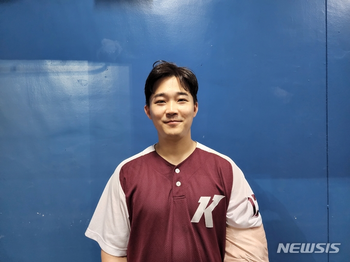 [서울=뉴시스] 김희준 기자 = 프로야구 키움 히어로즈의 전병우. 2022.06.08jinxijun@newsis.com