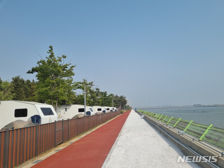 인천 송도국제도시 솔찬공원 캠핑시설