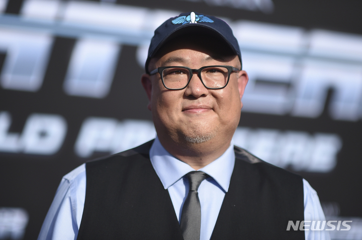 [서울=뉴시스] 픽사 애니메이션 '엘리멘탈' 연출을 맡은 피터 손(Peter Sohn) 감독.