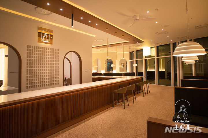 [서울=뉴시스] 엘시티 와이컬렉션 라운지. (사진=지냄 제공) 2022.06.15. photo@newsis.com