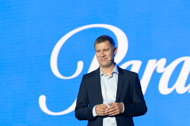 파라마운트 마크 스펙트 대표