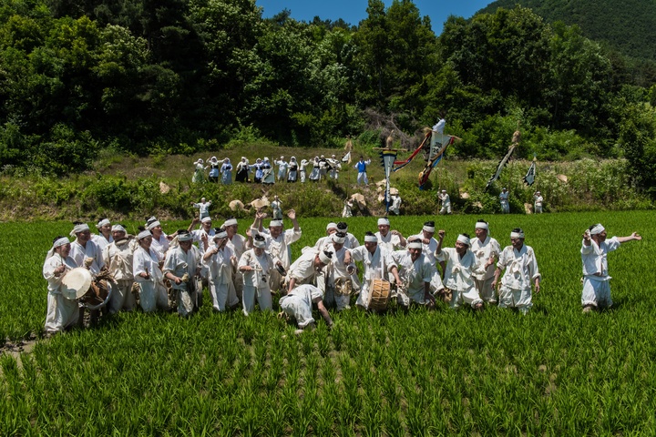 [청주=뉴시스] 안성수 기자 = 제4회 보은장안농요축제가 18일 충북 보은군 장안면 개안리 일대에서 열렸다. (사진=보은군 제공) 2022.06.18 photo@newsis.com *재판매 및 DB 금지