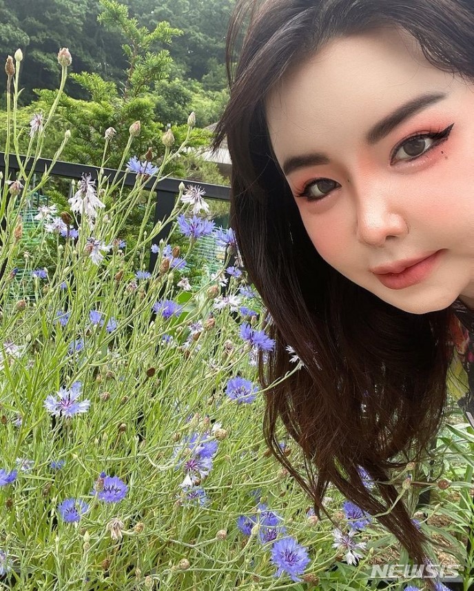 [서울=뉴시스] 박봄. 2022.06.19. (사진 = 인스타그램 캡쳐) photo@newsis.com*재판매 및 DB 금지