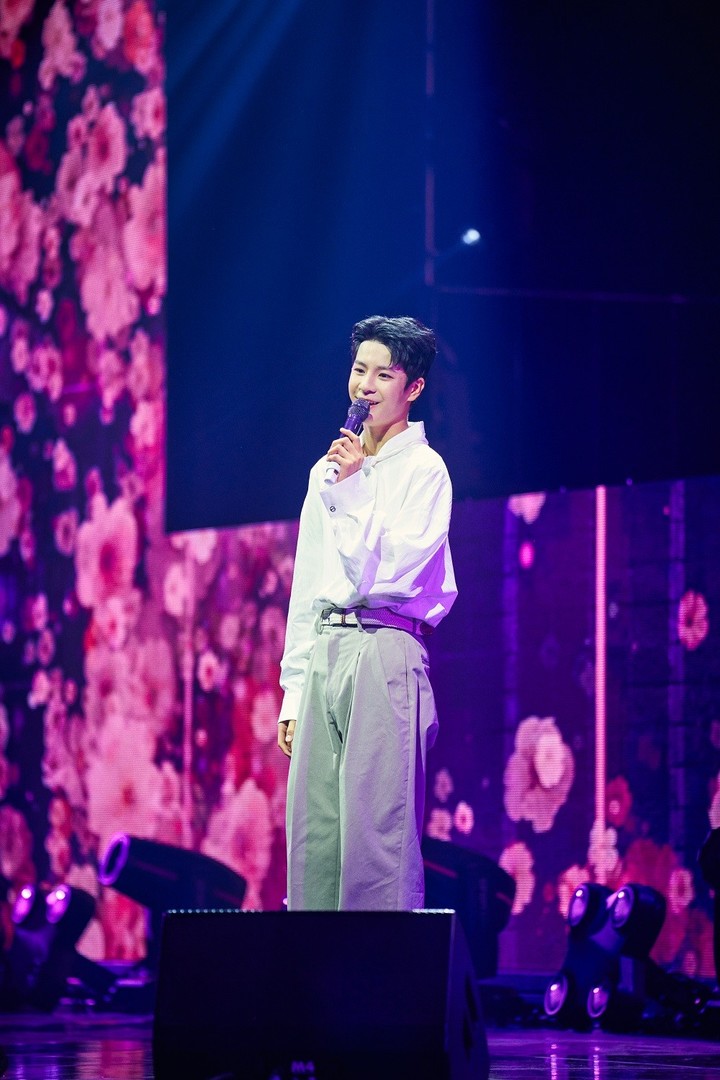 [서울=뉴시스] 정동원 콘서트 사진. 2022.06.20. (쇼플레이엔터테인먼트 제공) photo@newsis.com  *재판매 및 DB 금지