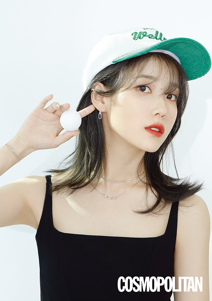 [서울=뉴시스] 아이유 '제이에스티나' 화보 (사진= 코스모폴리탄 제공) photo@newsis.com *재판매 및 DB 금지