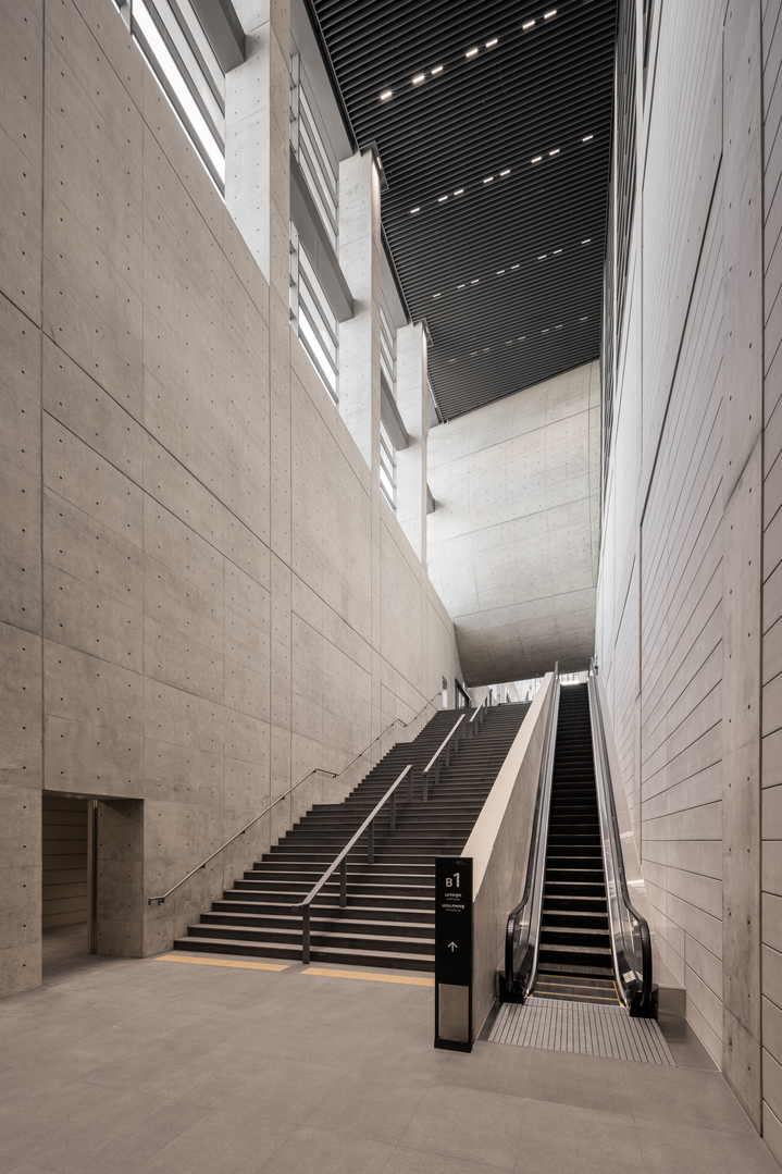 [서울=뉴시스]LG아트센터 서울의 '스텝 아트리움'. (사진=LG아트센터 서울/배지훈 제공) 2022.06.21. photo@newsis.com *재판매 및 DB 금지