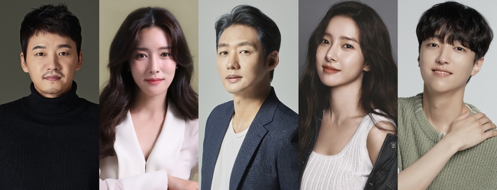 왼쪽부터 김승수, 왕빛나, 이태성, 김소은, 이유진