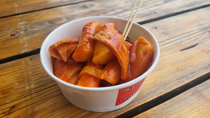 칠곡(서울방향)휴게소의 이팔청춘 떡볶이 (사진=한국도로공사 제공) *재판매 및 DB 금지