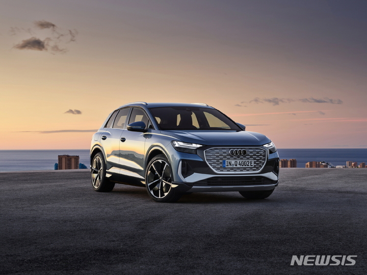 [서울=뉴시스]아우디 Q4 e-트론.(사진=아우디코리아 제공) 2022.6.24 photo@newsis.com 