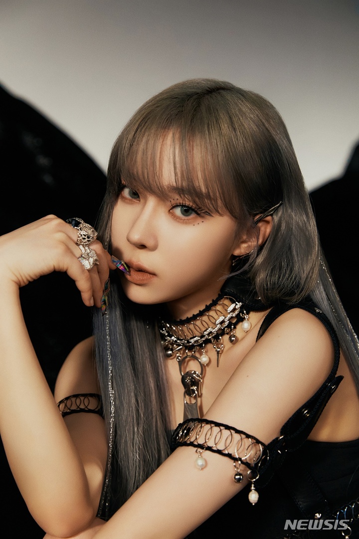 [서울=뉴시스] 미니 2집 '걸스(Girls)' 윈터 티저 (사진= SM 엔터테인먼트 제공) photo@newsis.com