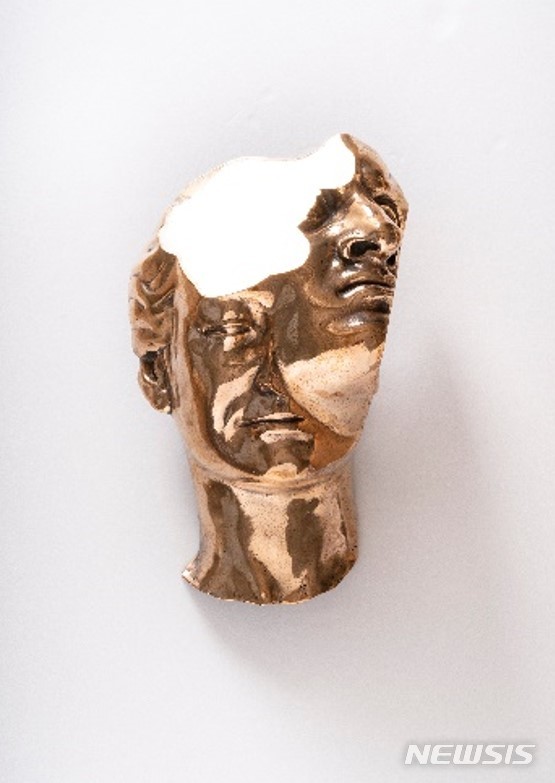 [서울=뉴시스]누구? : 브론즈, 22x33x13(h)cm, 2020&nbsp;&nbsp;&nbsp;&nbsp;&nbsp;&nbsp; 