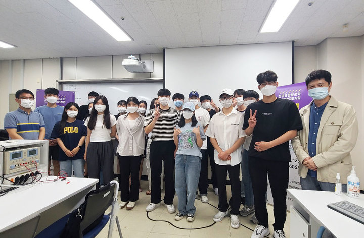 '반도체 회로해석 시뮬레이션' 교육 참가자들 *재판매 및 DB 금지