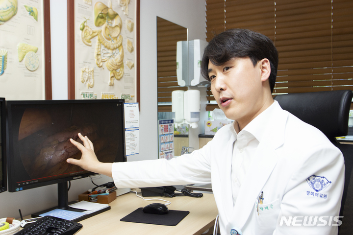 [서울=뉴시스]박대근 경희대병원 위장관외과 교수. (사진= 경희의료원 제공) 2022.07.01