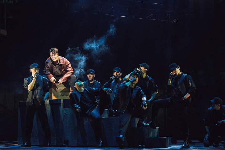 [서울=뉴시스]뮤지컬 '모래시계' 공연 사진. '종도' 역의 임정모. (사진=인사이트엔터테인먼트 제공) 2022.07.01. photo@newsis.com *재판매 및 DB 금지