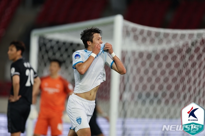 [서울=뉴시스]포항 스틸러스 김승대. (사진=프로축구연맹 제공)