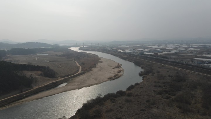 [청주=뉴시스] 미호천에서 명칭이 변경된 미호강. (사진=충북도 제공) photo@newsis.com *재판매 및 DB 금지