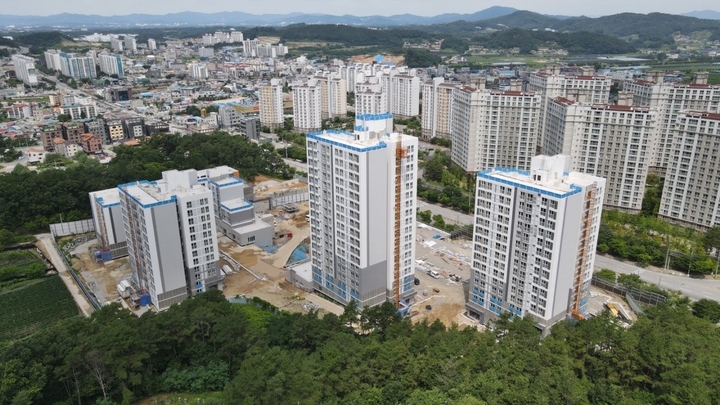 충북 음성의 한 공공임대아파트 건설 현장. 뉴시스 자료사진. *재판매 및 DB 금지