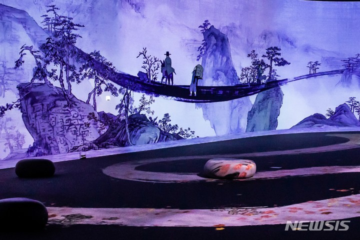 [서울=뉴시스] '강산에 펼친 풍요로운 세상, 강산무진도'-디지털 실감 영상관 1관. (사진=국립중앙박물관 제공) 2022.07.09. photo@newsis.com *재판매 및 DB 금지