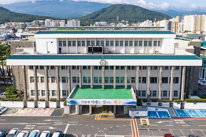 제주 마을회관·사회복지시설에 AI 주방로봇 도입