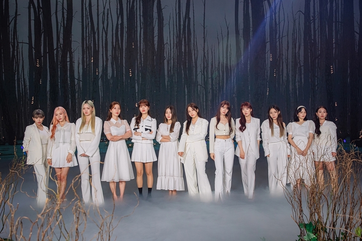 [서울=뉴시스] WSG워너비 12인 단체. 2022.07.089. (사진 = '놀면 뭐하니?' 제공) photo@newsis.com *재판매 및 DB 금지