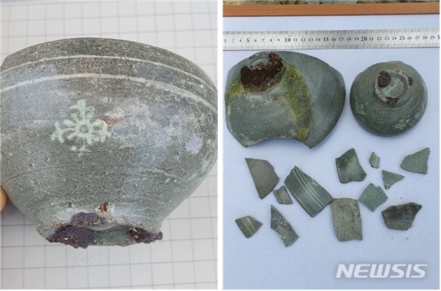 [군산=뉴시스]윤난슬 기자 = 왼쪽부터 수라갯벌에서 발견된 고려상감청자국화문 잔, 추가로 수습된 청자 모습.(사진=새만금신공항백지화공동행동 제공)&nbsp; 